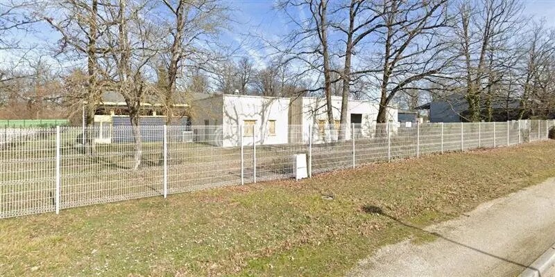 Local d'activités dans Nersac à vendre - Photo de l’immeuble – Image 3 sur 3