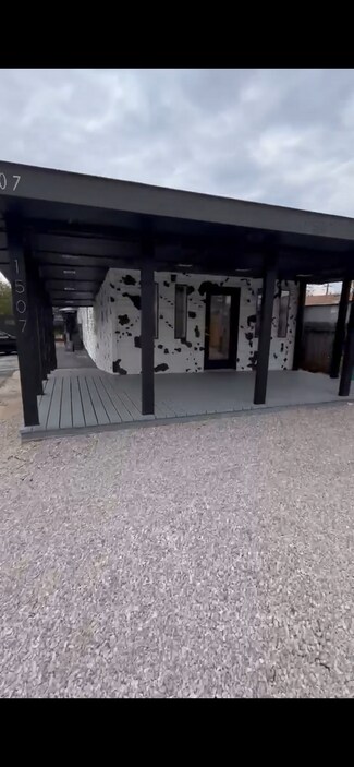 Plus de détails pour 1507 W North Loop Blvd, Austin, TX - Local commercial à louer