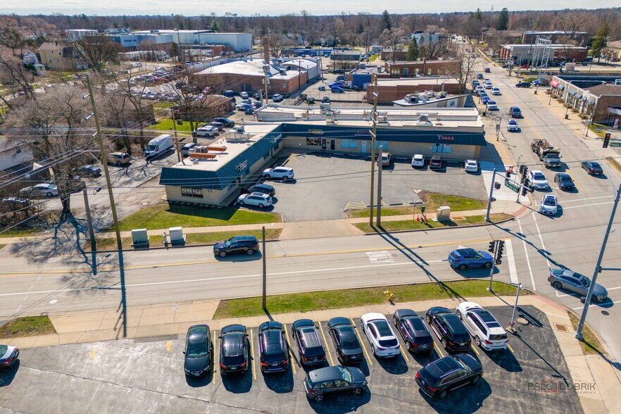 4951-5001 Fairview Ave, Downers Grove, IL à vendre - Photo de l’immeuble – Image 2 sur 8