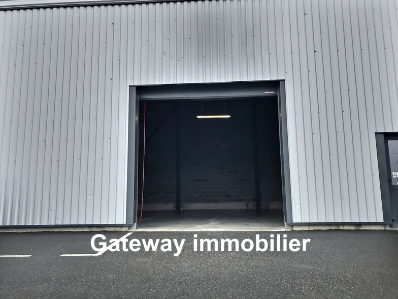 Industriel/Logistique dans Riom à louer - Photo de l’immeuble – Image 1 sur 6