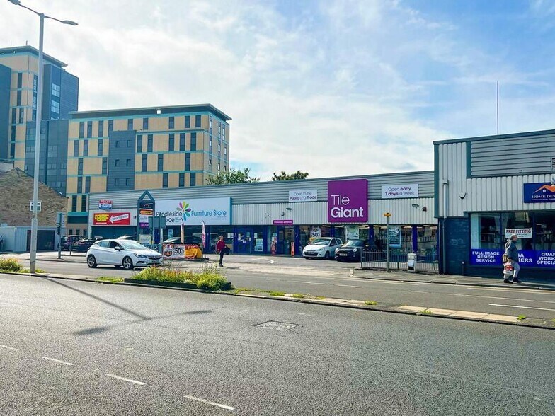 54 Church St, Burnley à louer - Photo de l’immeuble – Image 1 sur 6