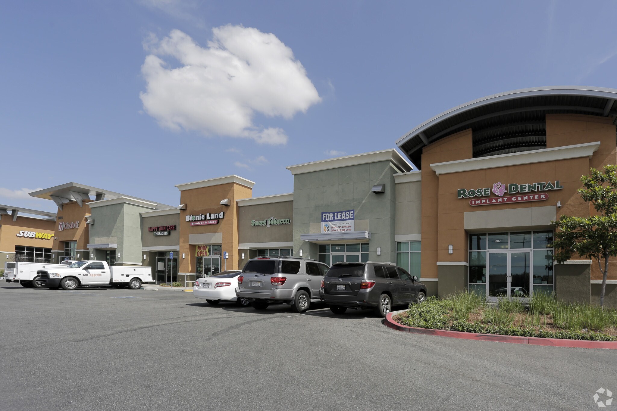 Shoemaker Ave, Norwalk, CA à louer Photo principale– Image 1 sur 12