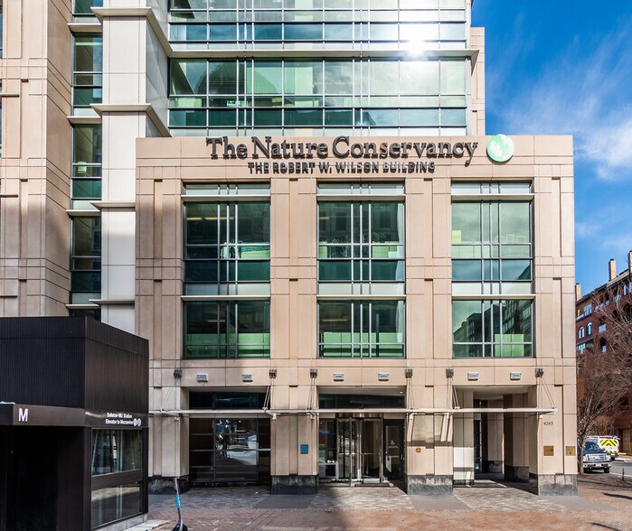 4245 N Fairfax Dr, Arlington, VA à louer - Photo de l’immeuble – Image 2 sur 6