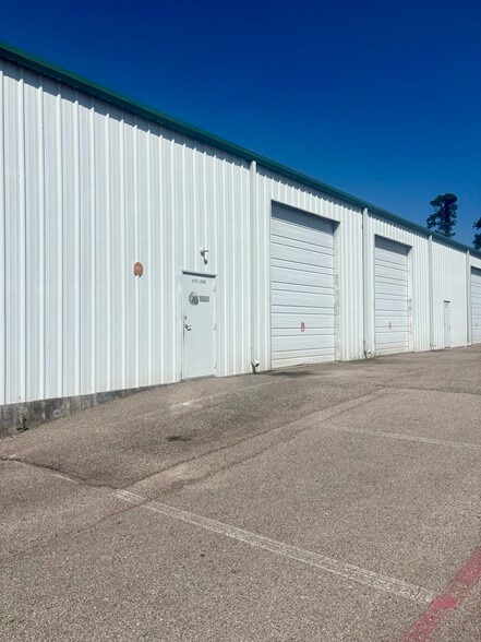 655-600 Riley Fuzzel Rd, Spring, TX à louer - Photo de l’immeuble – Image 2 sur 7