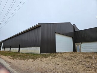 Plus de détails pour 500 Armstrong Blvd N, Saint James, MN - Local d’activités à vendre