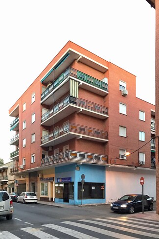Plus de détails pour Avenida Estación, 68, Torrijos - Local commercial à louer