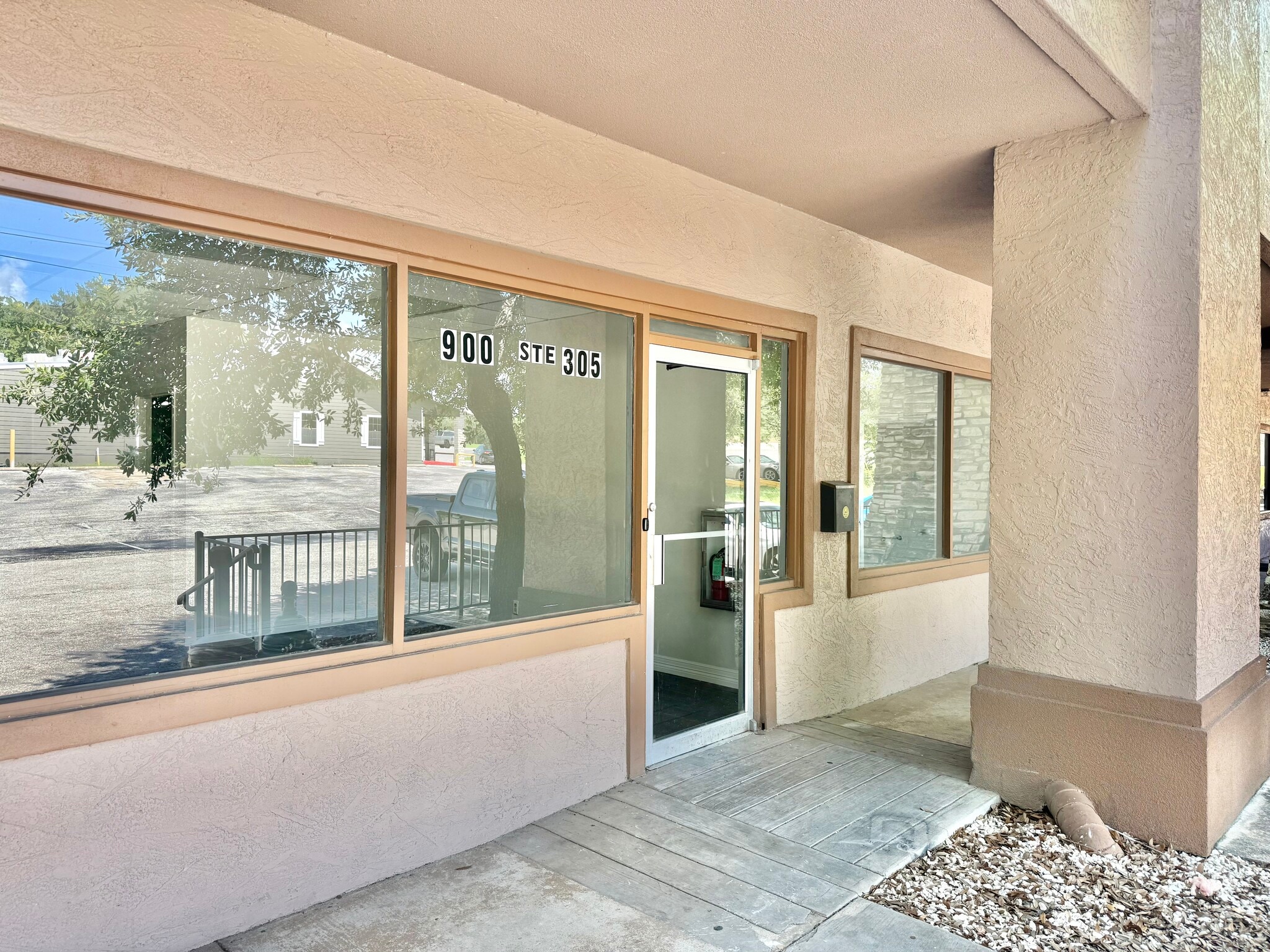 900 Round Rock Ave, Round Rock, TX à louer Photo intérieure– Image 1 sur 7