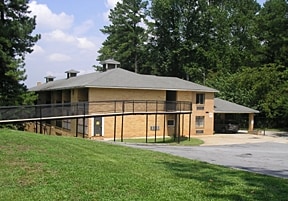 Plus de détails pour 2865 Old Hapeville Rd, Atlanta, GA - Bureau à louer