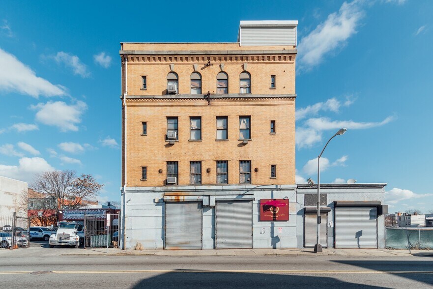 622 Communipaw Ave, Jersey City, NJ à vendre - Photo principale – Image 1 sur 4