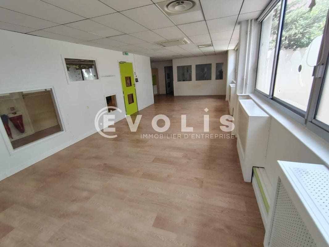 Bureau dans Vincennes à louer Photo intérieure– Image 1 sur 12