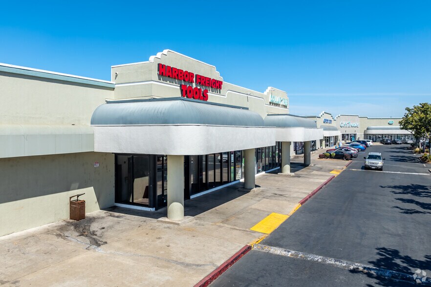 5051 Fruitridge Rd, Sacramento, CA à vendre - Photo de l’immeuble – Image 2 sur 16