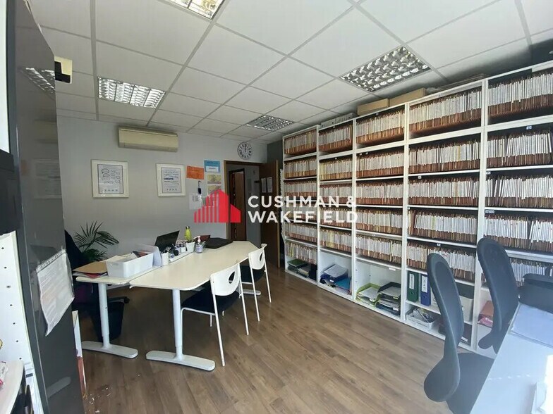 Local d’activités dans Montrabé à louer - Photo de l’immeuble – Image 1 sur 8