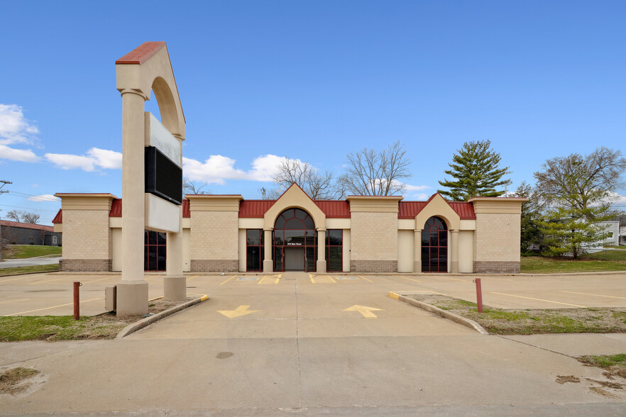 1414 Main St, Keokuk, IA à louer - Photo principale – Image 1 sur 47