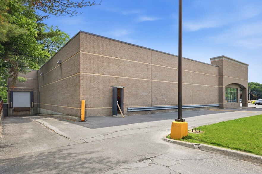 214 Rue Saint-Antoine-Nord, Lavaltrie, QC à louer - Photo principale – Image 2 sur 7