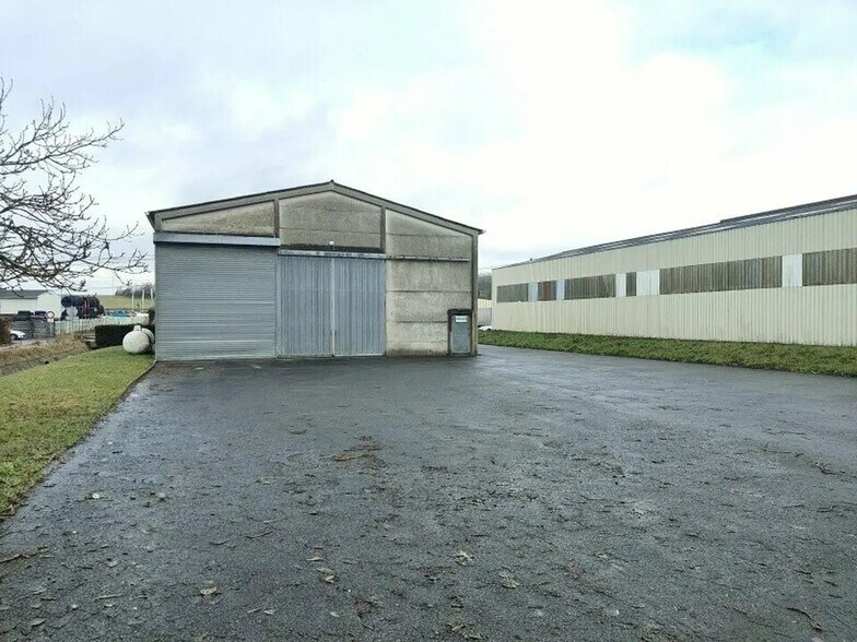 Local d'activités dans Blendecques à vendre - Photo de l’immeuble – Image 3 sur 4