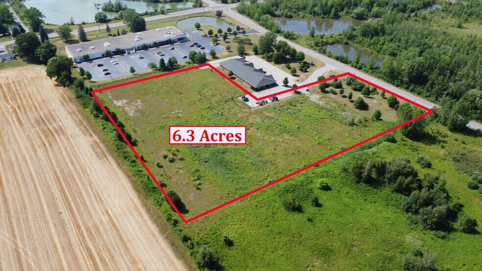 240 Lucius Gordon Dr, West Henrietta, NY à vendre - Photo de l’immeuble – Image 1 sur 10
