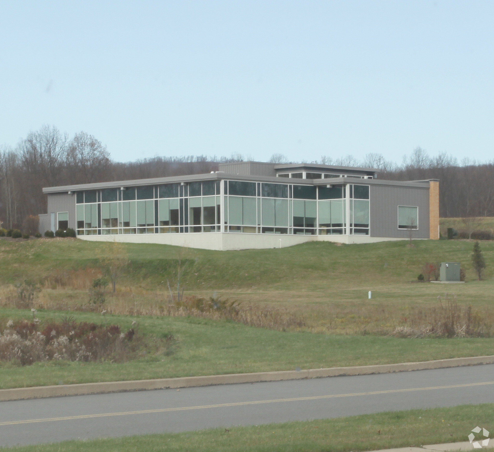 10 Fox Run Rd, Drums, PA à louer Photo principale– Image 1 sur 4