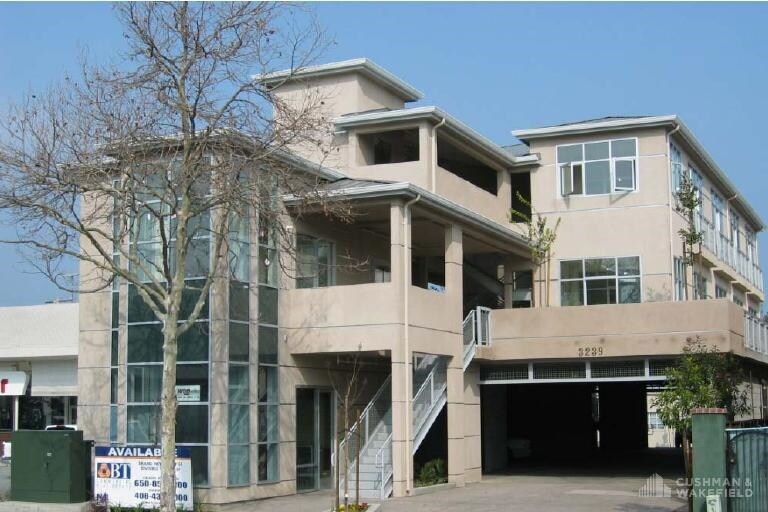 3239 El Camino Real, Palo Alto, CA à louer - Photo de l’immeuble – Image 2 sur 14