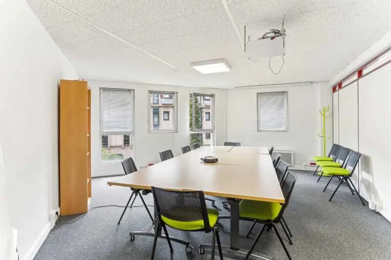 Bureau dans Rouen à louer - Photo de l’immeuble – Image 2 sur 3