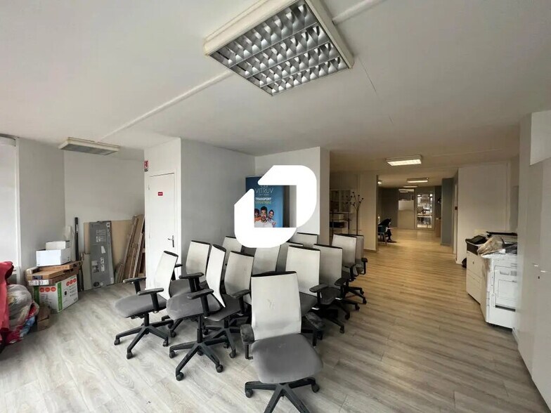 Bureau dans Lens à louer - Photo de l’immeuble – Image 3 sur 15