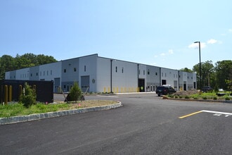 414 Texas Rd, Morganville, NJ à louer Photo intérieure– Image 1 sur 9