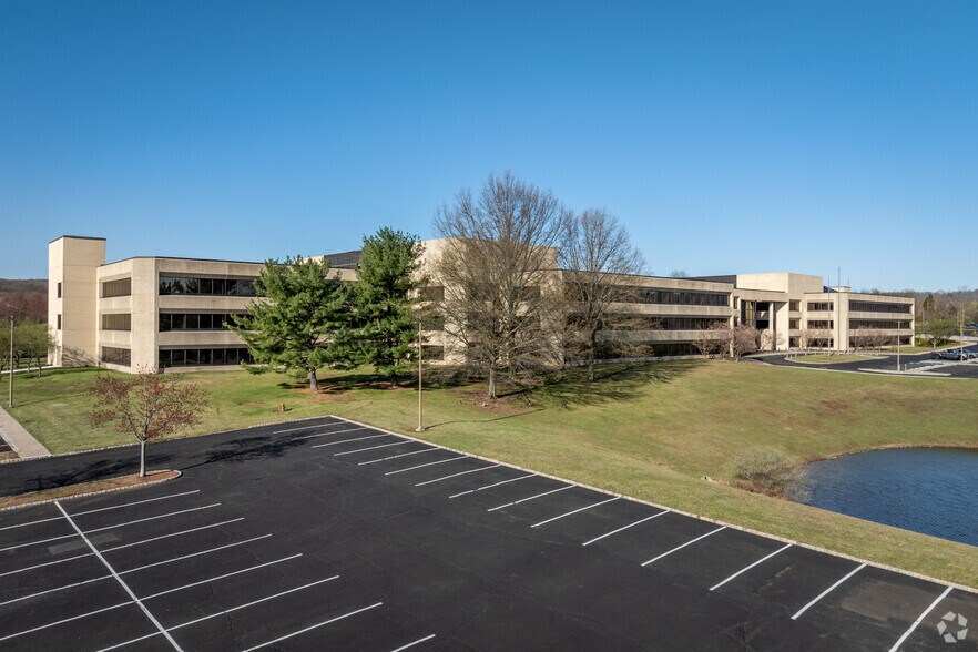 53 Frontage Rd, Hampton, NJ à louer - Photo de l’immeuble – Image 3 sur 13