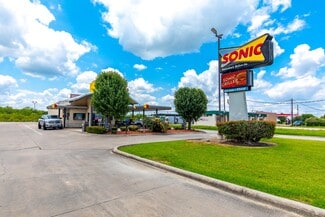 Plus de détails pour 6767 W Port Arthur Rd, Port Arthur, TX - Local commercial à louer