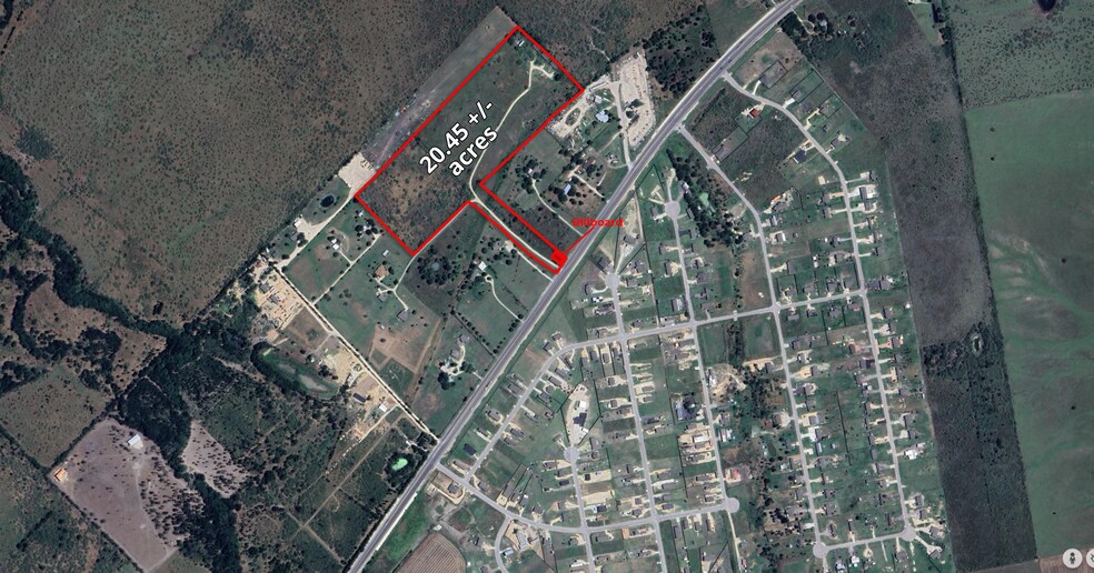 11331 Camino Real, Kyle, TX à vendre - Aérien – Image 1 sur 4