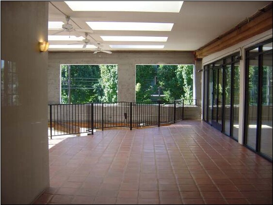 305 NW 21st Ave, Portland, OR à vendre - Photo intérieure – Image 2 sur 26