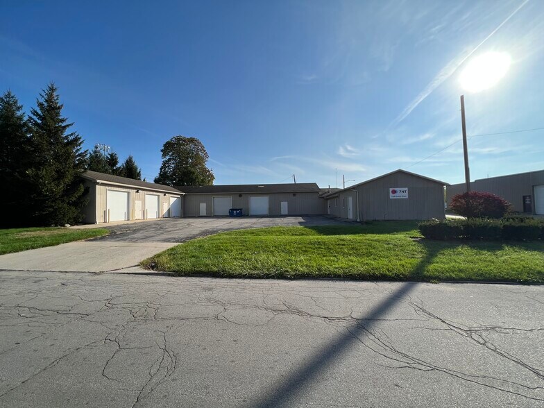 1429 Dubois St, Fort Wayne, IN à louer - Photo de l’immeuble – Image 1 sur 4