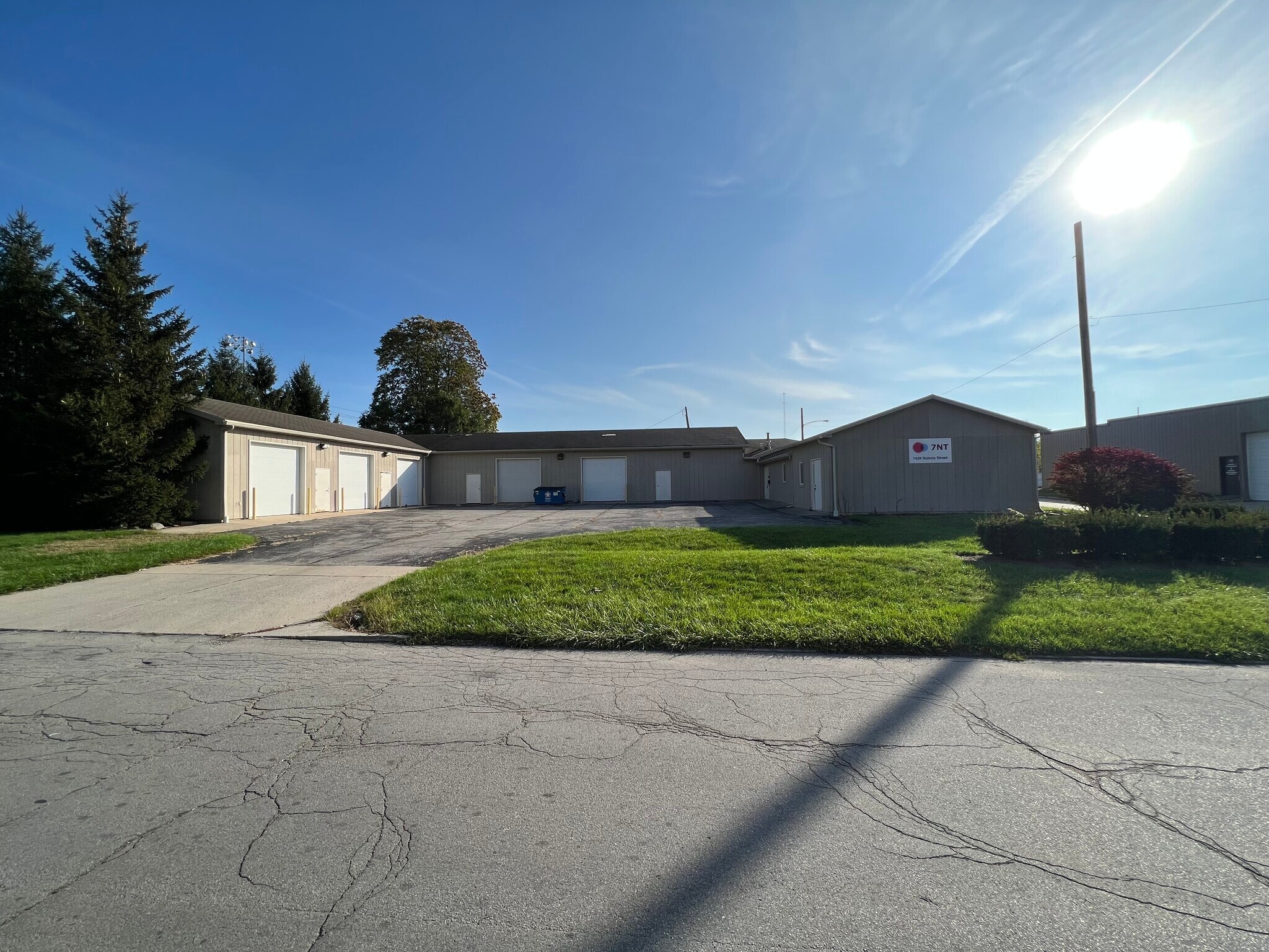 1429 Dubois St, Fort Wayne, IN à louer Photo de l’immeuble– Image 1 sur 5
