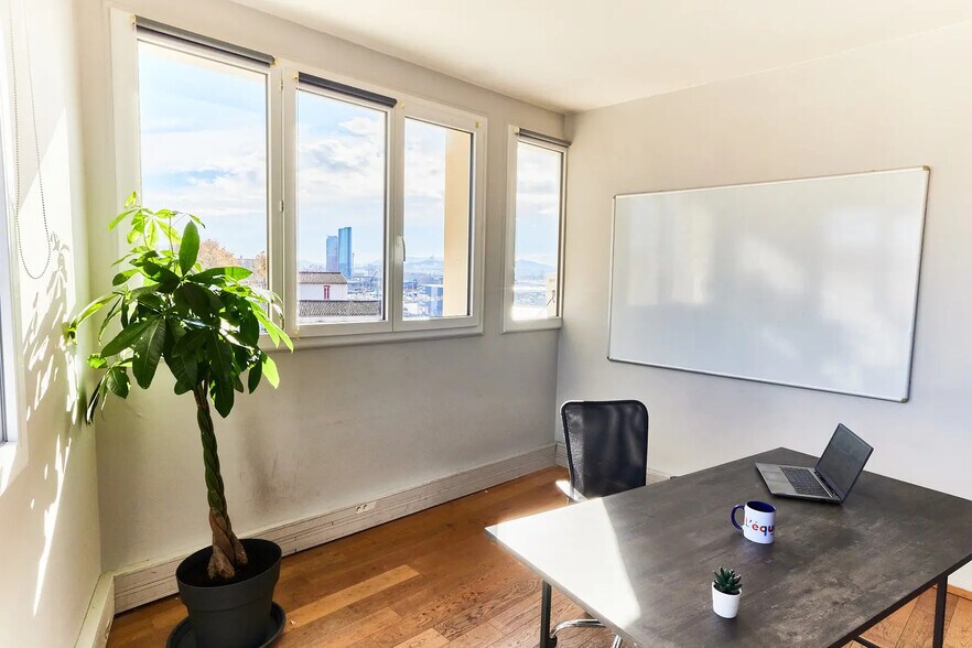 Bureau dans Marseille à louer - Photo intérieure – Image 2 sur 3