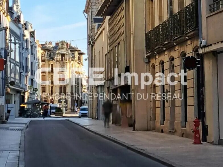 Local commercial dans Dijon à louer - Photo de l’immeuble – Image 2 sur 3