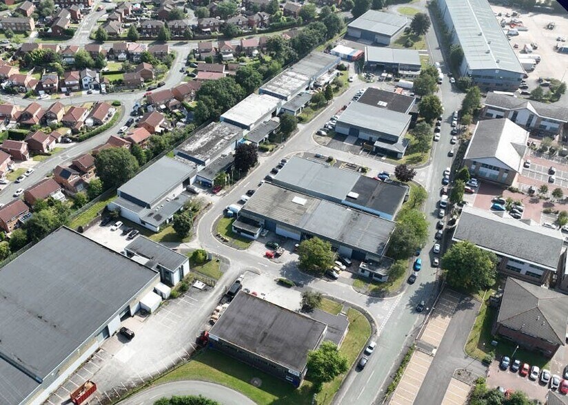 Hanover Rd, Altrincham à louer - Photo de l’immeuble – Image 1 sur 15