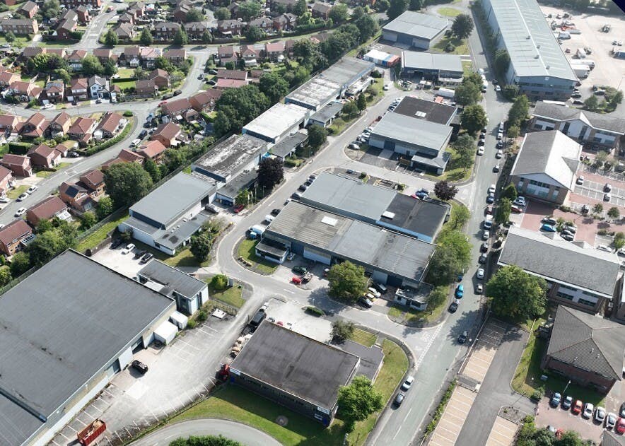 Hanover Rd, Altrincham à louer Photo de l’immeuble– Image 1 sur 16