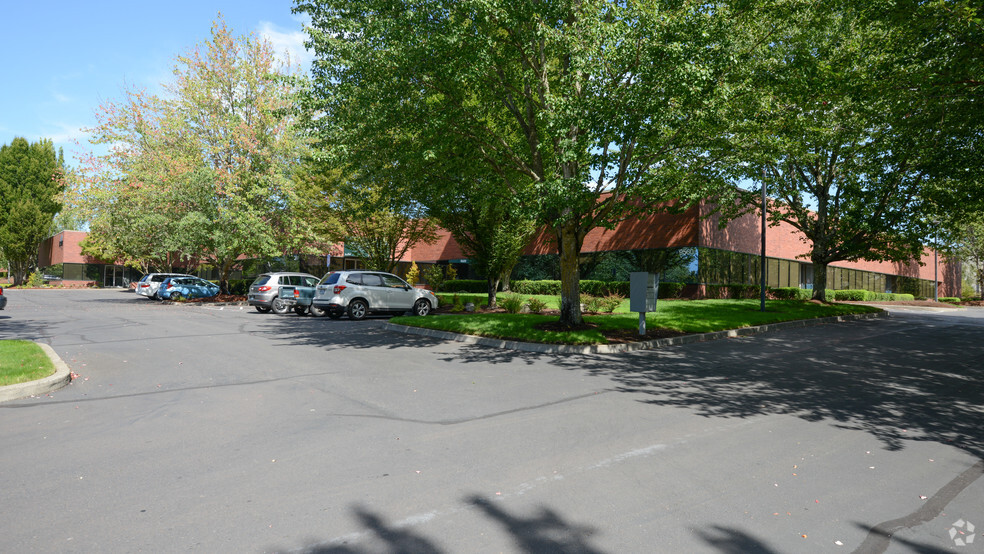 9500-9560 SW Nimbus Ave, Beaverton, OR à louer - Photo principale – Image 1 sur 26