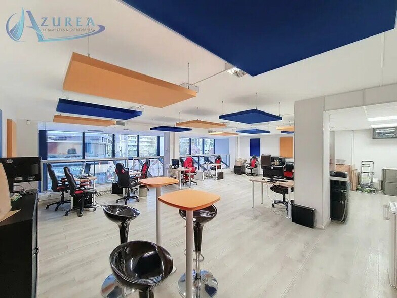 Bureau dans Nice à louer - Photo de l’immeuble – Image 2 sur 7