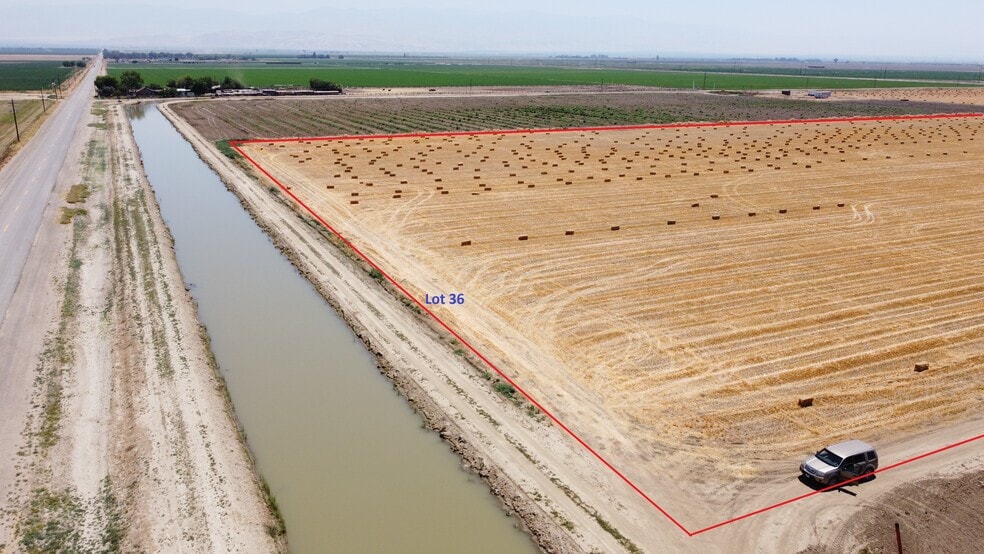 17712 Adobe Rd, Bakersfield, CA à vendre - Aérien – Image 3 sur 5