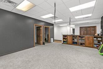 55-95 Dartmoor Dr, Waukee, IA à louer Photo intérieure– Image 2 sur 5