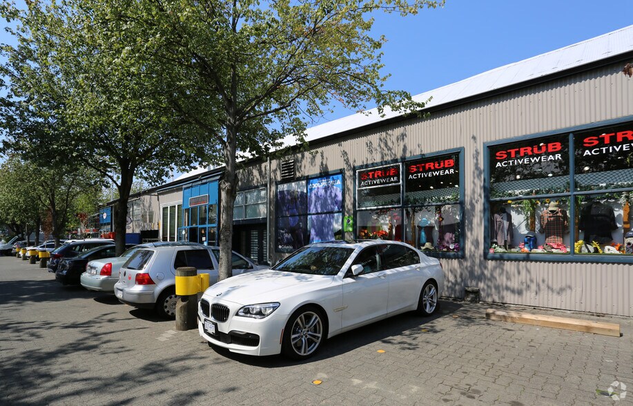 1628 Duranleau St, Vancouver, BC à louer - Photo de l’immeuble – Image 3 sur 3