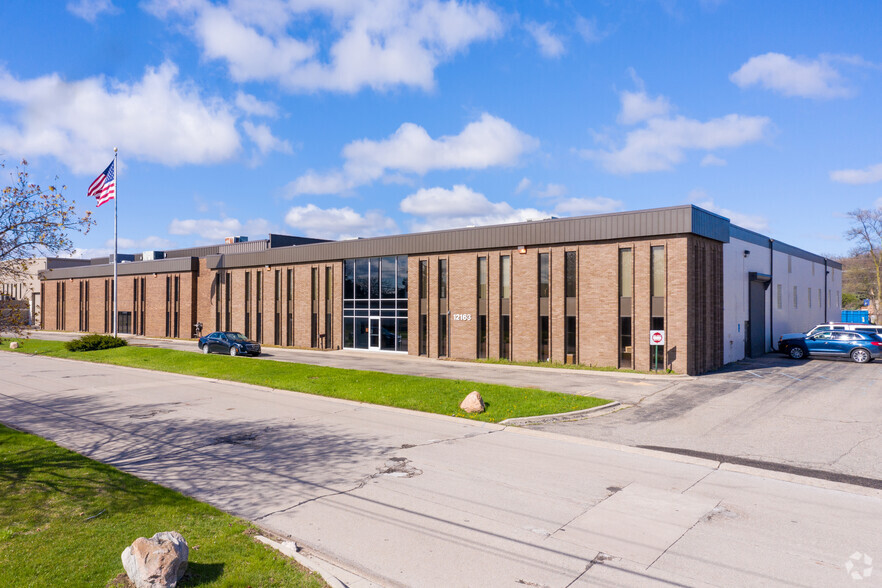 12147-12163 Globe St, Livonia, MI à vendre - Photo de l’immeuble – Image 2 sur 12