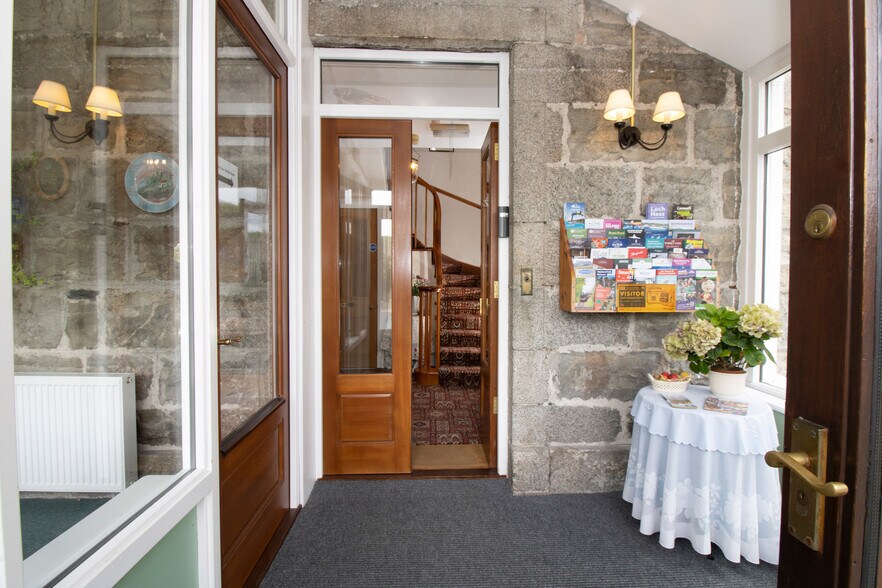 Willowbank Guest House and Willowbank Bothy, Grantown On Spey à vendre - Photo intérieure – Image 3 sur 27
