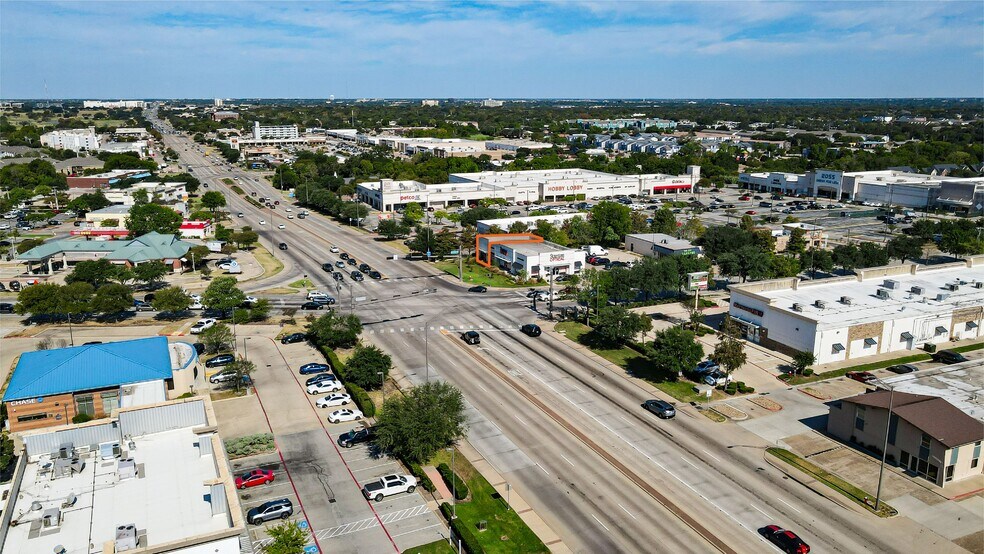 1931 Texas Ave S, College Station, TX à louer - Photo de l’immeuble – Image 3 sur 6