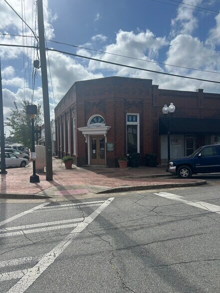 124 E College Ave, Ashburn, GA à vendre - Photo de l’immeuble – Image 2 sur 13