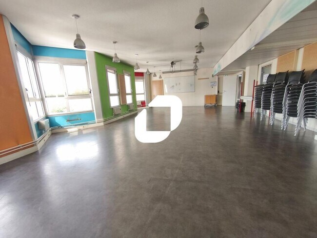 Plus de détails pour Bureau à vendre