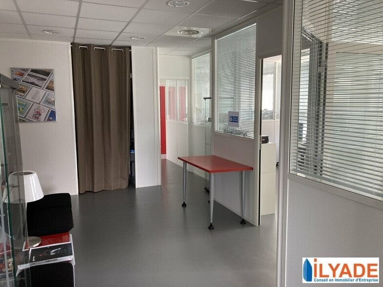 Le Canet, Meyreuil à vendre - Photo intérieure – Image 3 sur 8