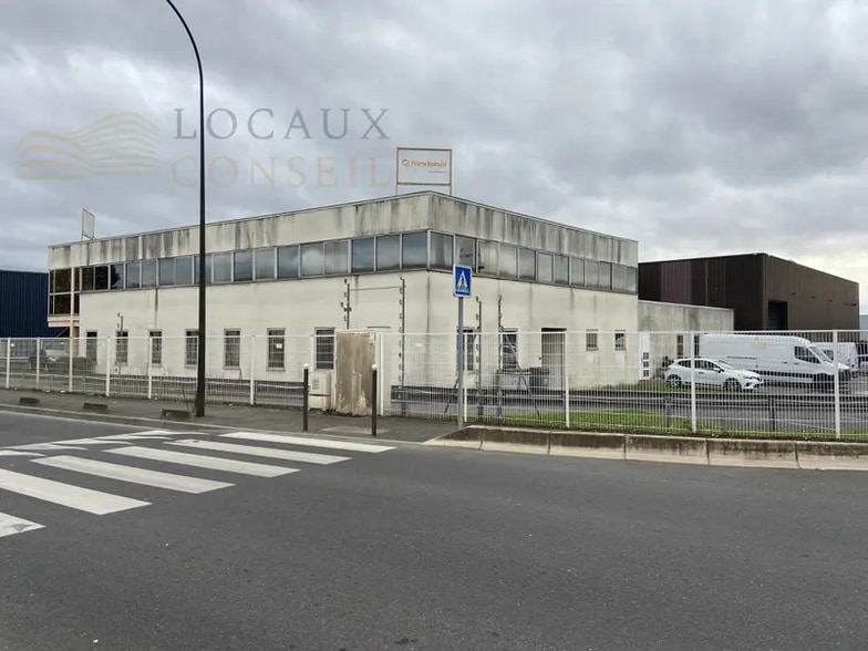 21 Rue Jean Poulmarch, Argenteuil à louer - Photo de l’immeuble – Image 2 sur 3