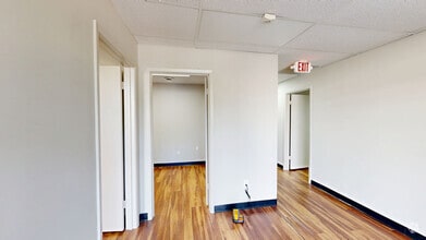 6481 Peachtree Industrial Blvd, Atlanta, GA à louer Numérisation 3D Matterport– Image 1 sur 7