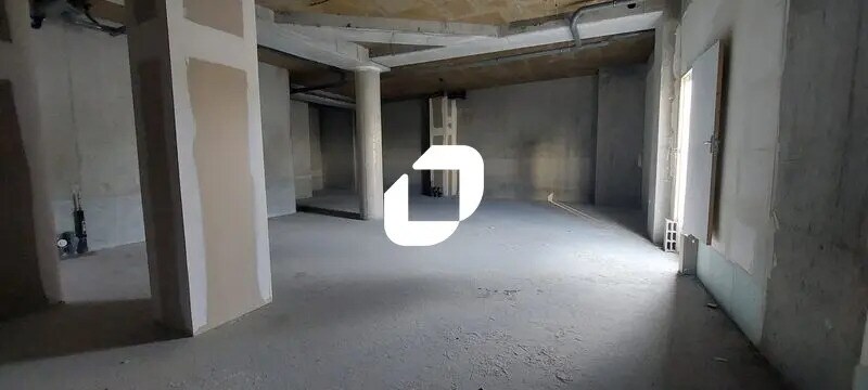 Bureau dans Saint-Ouen-sur-Seine à vendre - Photo de l’immeuble – Image 2 sur 6