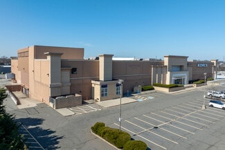 Plus de détails pour 5300 Sunrise Hwy, Massapequa, NY - Local commercial à louer